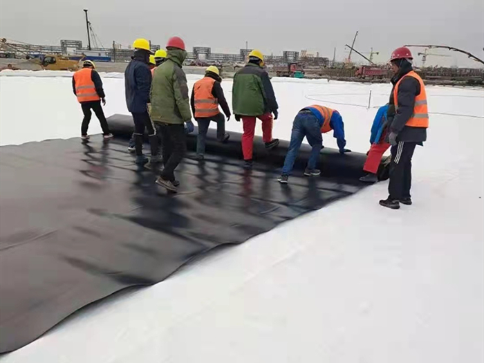  土工膜防滲工程施工指南：從基底處理到驗收的全流程攻略